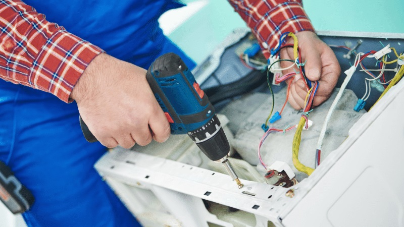 Kula Fondital Fondital çamaşır makinesi kart tamiri – Su almama arızası orijinal parça ile giderildi. - Teknik servis örneği